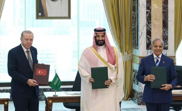 فلسطين ترحب باتفاقية مكة للدفاع المشترك بين السعودية وتركيا وباكستان